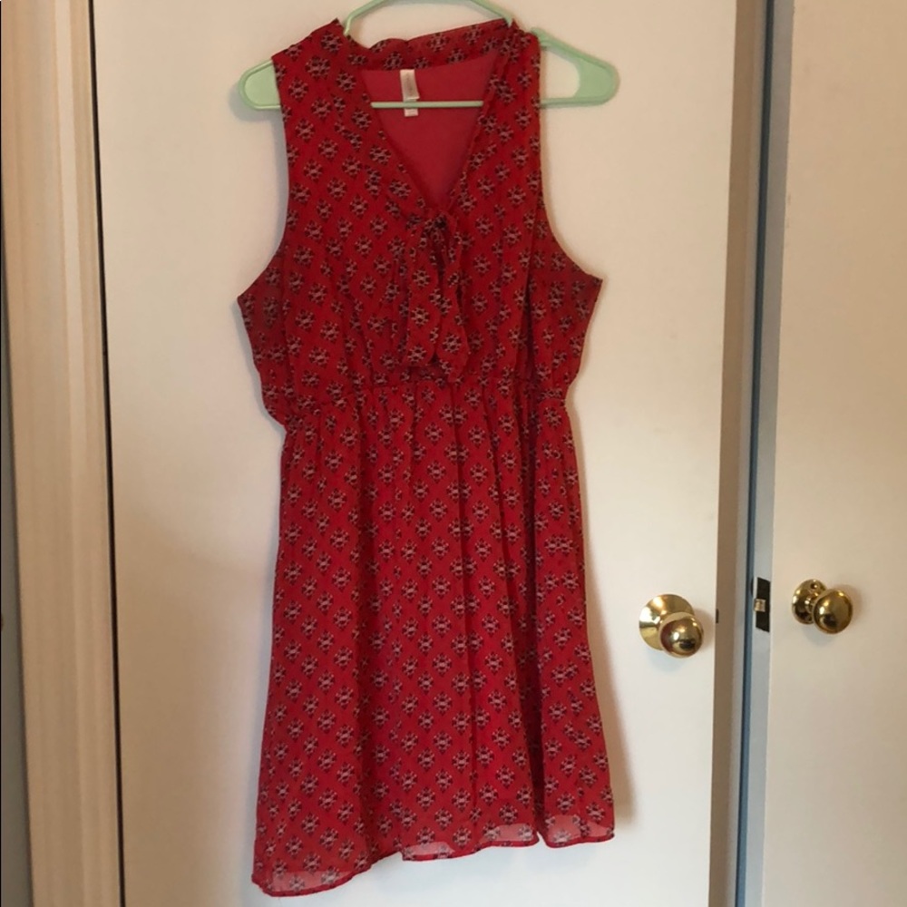 Red sleeveless dress